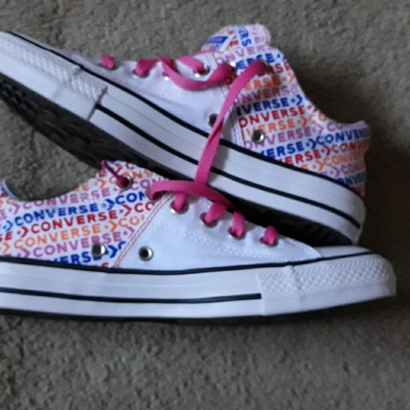 Converse Lady's Sneakers - Picture 3 of 8